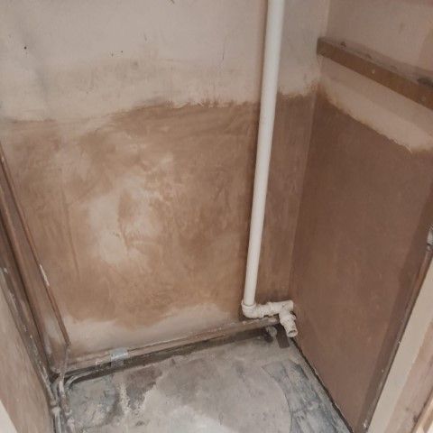 DAMP-PROOFING AND REPLASTERING TO A VICTORIAN COTTAGE